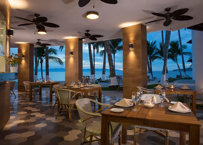 Cheap hotel: Vista Vallarta All Suites On The Beach